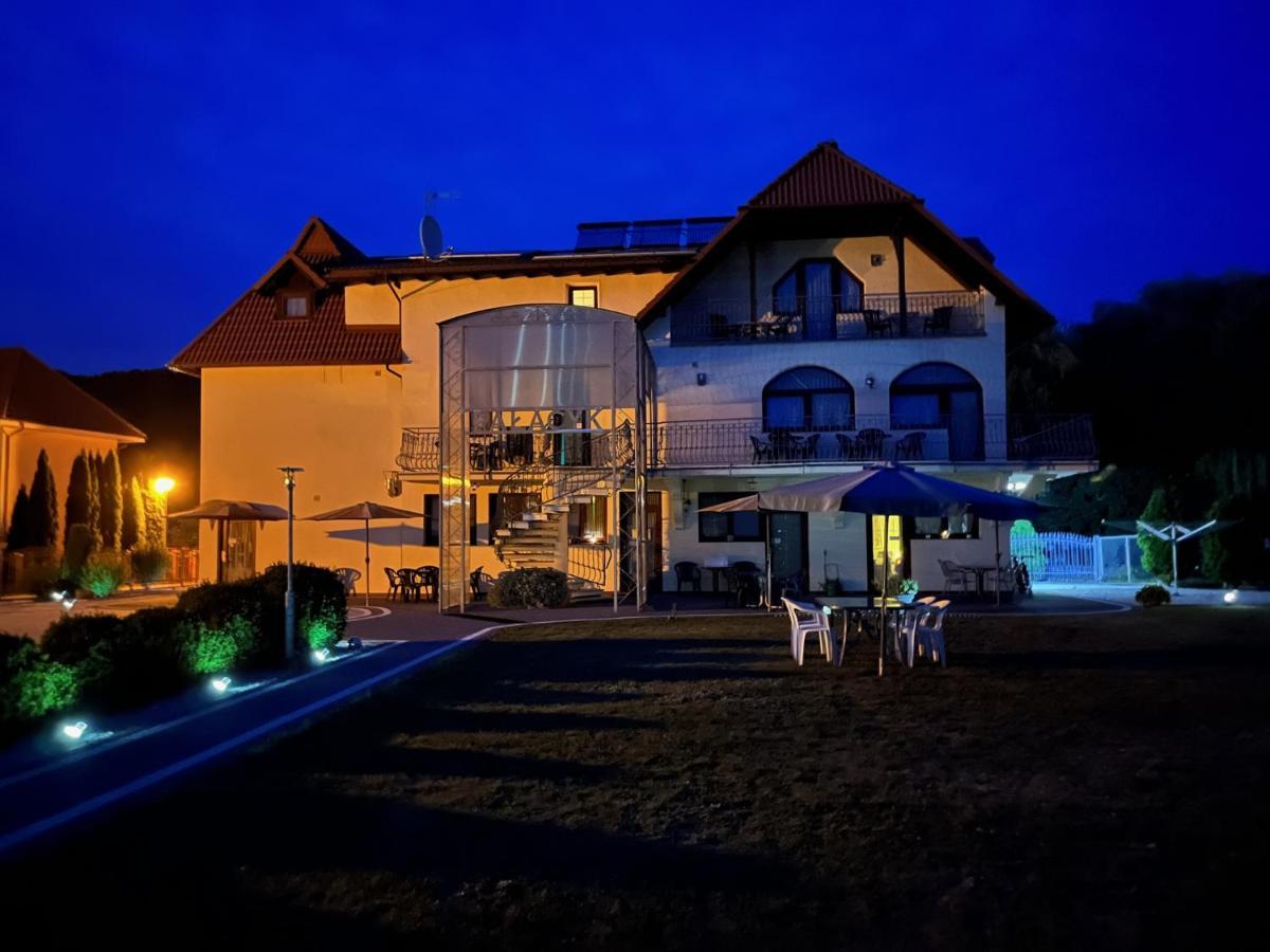 Palacyk Wolin Exteriér fotografie